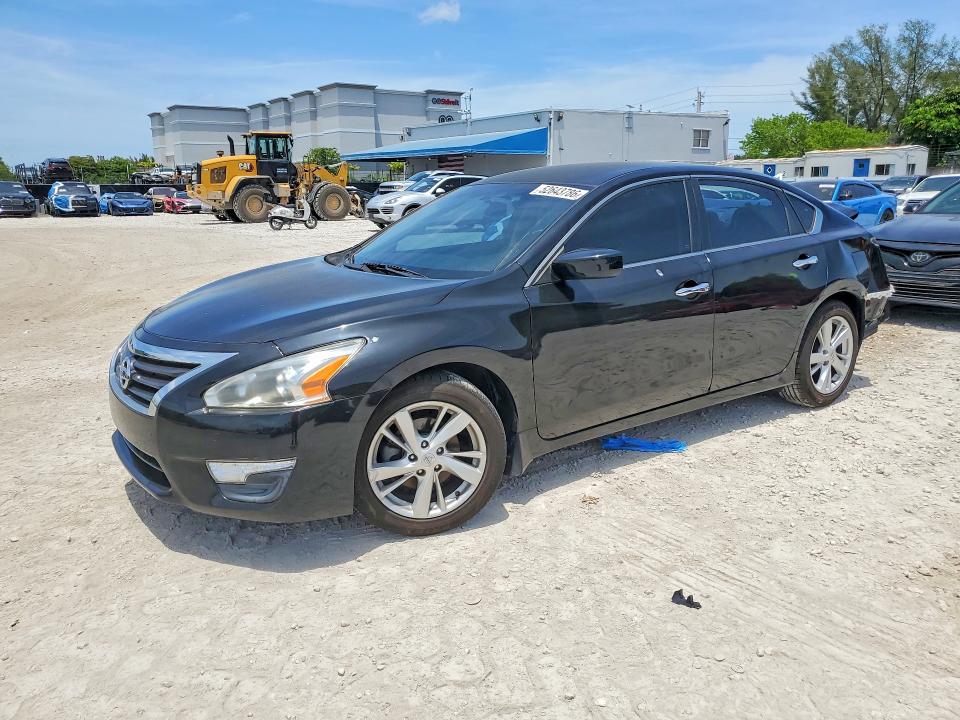2014 Nissan Altima მანქანა იყიდება აუქციონზე, vin: 1N4AL3APXEC161184, აუქციონის ნომერი: 52643786