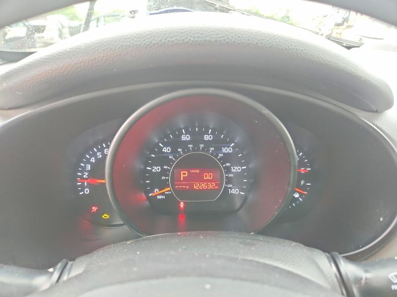 55092556 :رقم المزاد ، KNDJN2A26F7128650 vin ، 2015 Kia Soul مزاد بيع