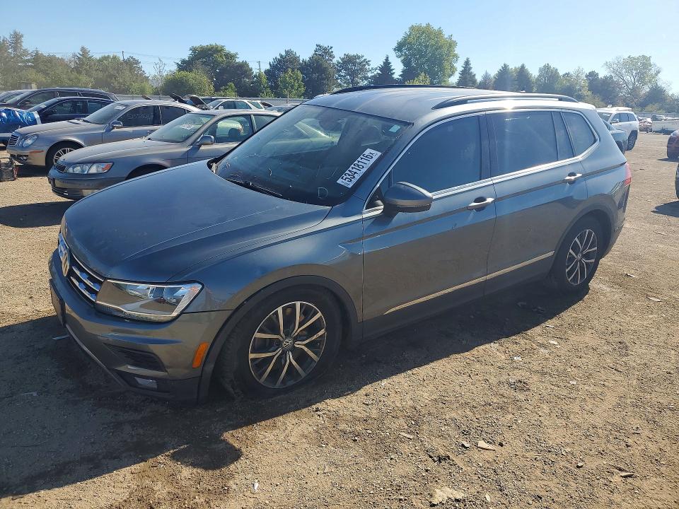 53418116 :رقم المزاد ، 3VV2B7AX2JM165183 vin ، 2018 Volkswagen Tiguan مزاد بيع