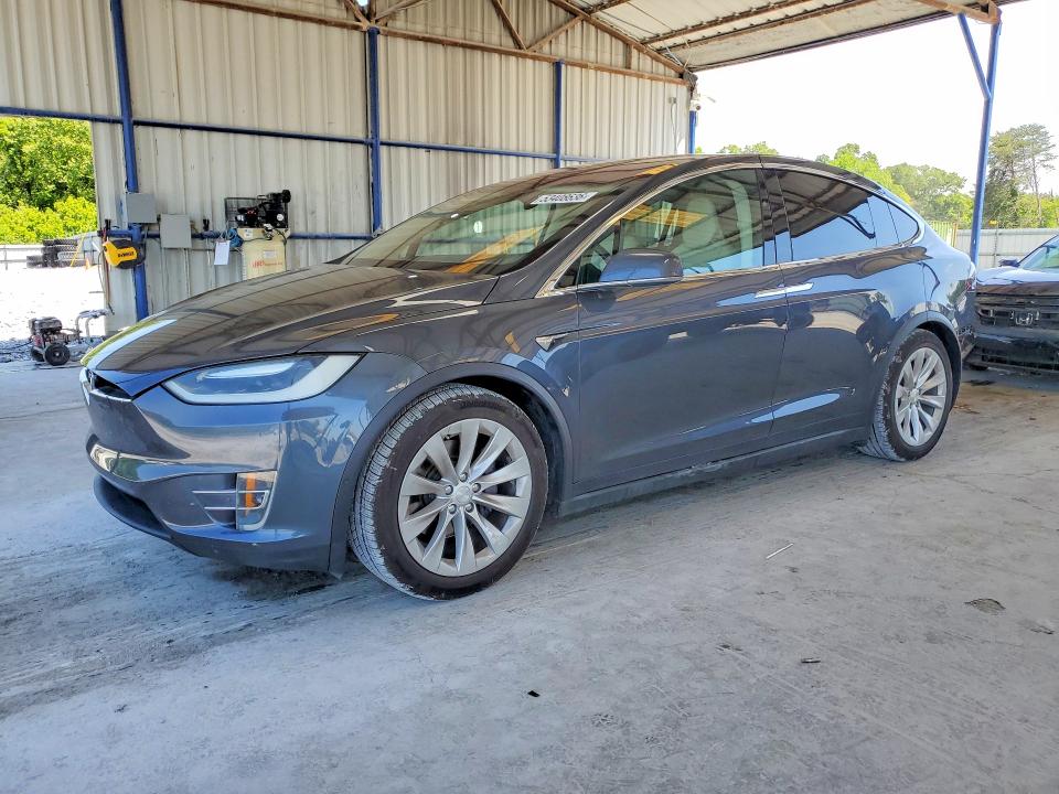 53408636 :رقم المزاد ، 5YJXCDE27HF067005 vin ، 2017 Tesla Model X مزاد بيع