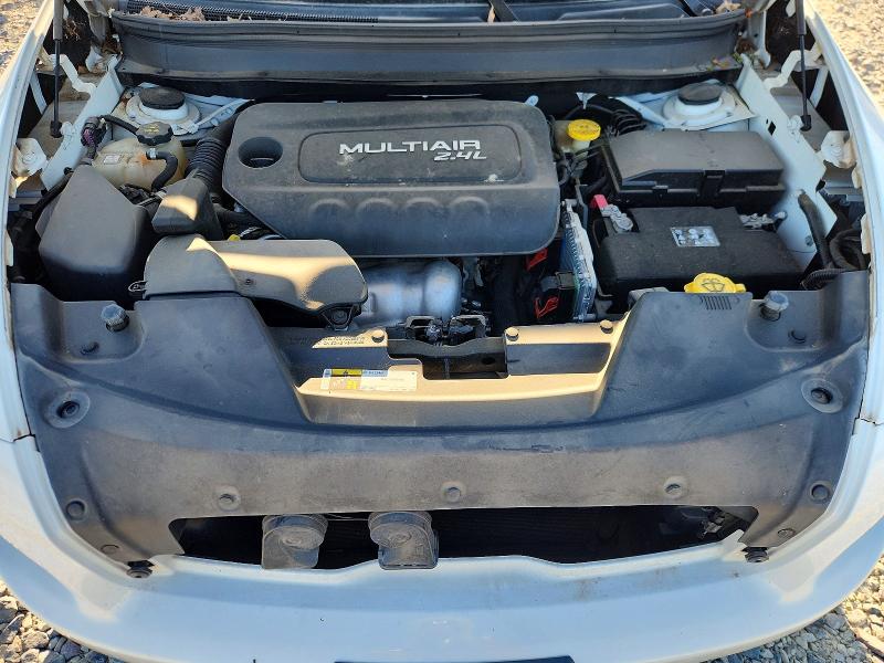 53259106 :رقم المزاد ، 1C4PJMCB7FW702502 vin ، 2015 Jeep Cherokee مزاد بيع