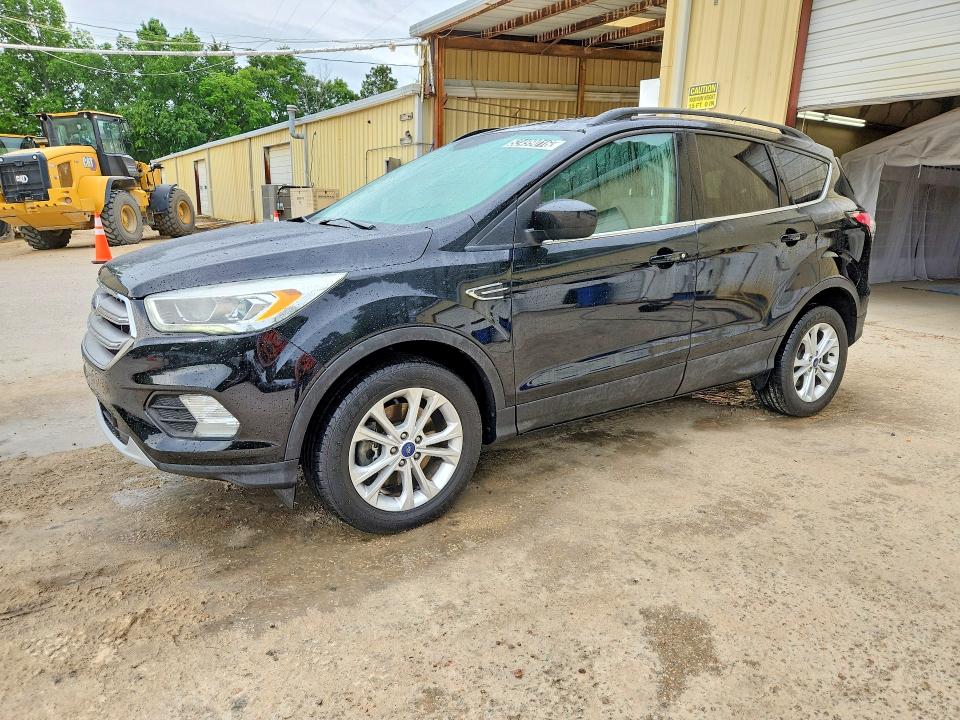 52499016 :رقم المزاد ، 1FMCU9GD8HUC37060 vin ، 2017 Ford Escape مزاد بيع