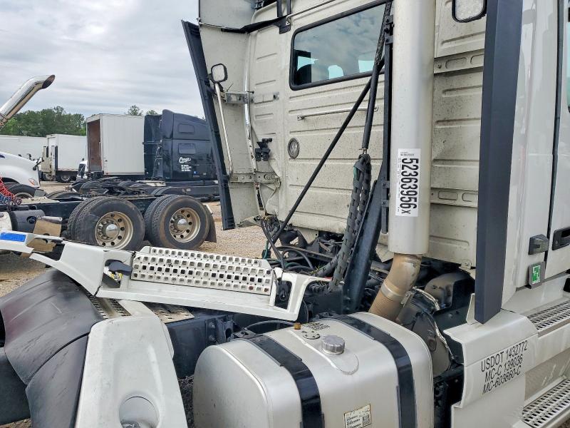 Aukcja sprzedaży 2025 Volvo Vnr, vin: 4V4WC9EH3SN660354, numer aukcji: 52363956