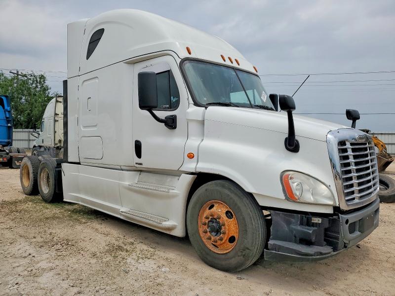 51006746 :رقم المزاد ، 3AKJGLDR5JSJU1265 vin ، 2018 Freightliner Cascadia 125 مزاد بيع
