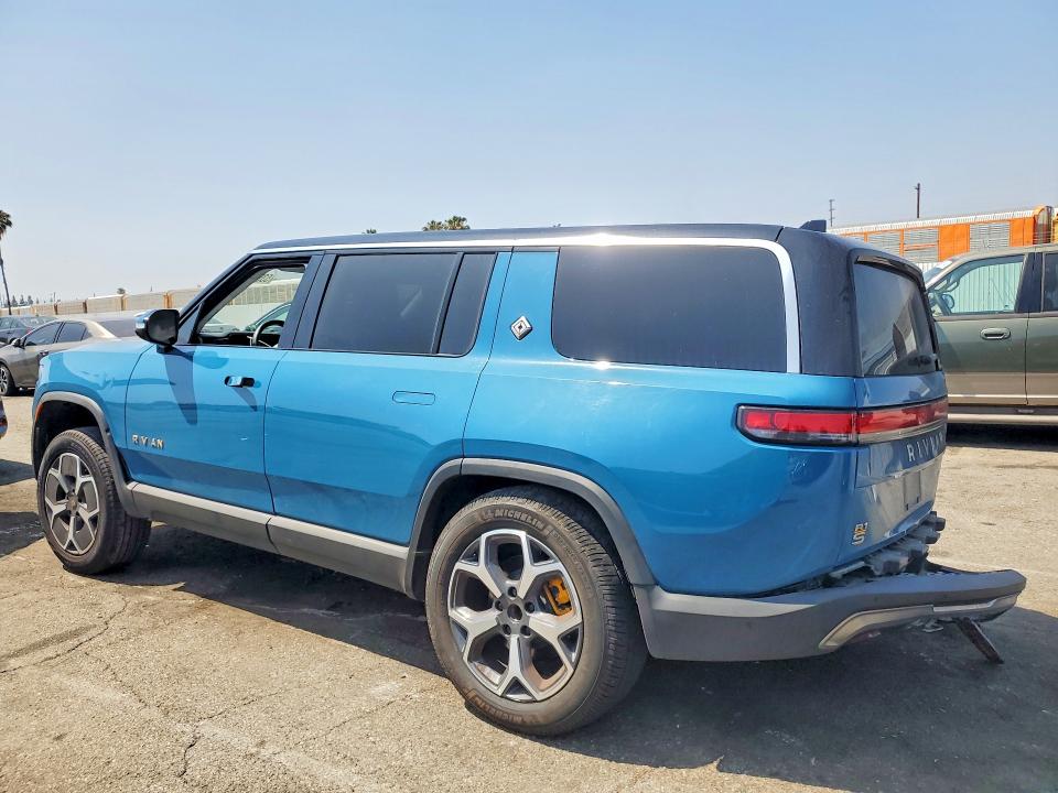 53583556 :رقم المزاد ، 7PDSGABA9RN033281 vin ، 2024 Rivian R1s مزاد بيع