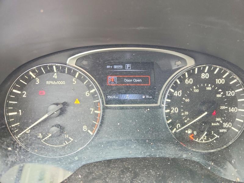 54880146 :رقم المزاد ، 5N1DR2MM3JC627657 vin ، 2018 Nissan Pathfinder مزاد بيع