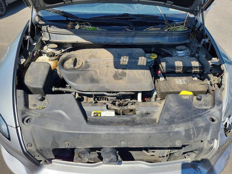 54550746 :رقم المزاد ، 1C4PJMCS6FW749987 vin ، 2015 Jeep Cherokee مزاد بيع
