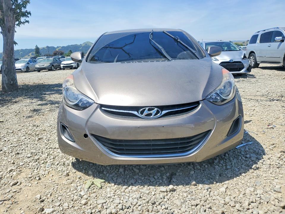 52255416 :رقم المزاد ، 5NPDH4AE5DH180614 vin ، 2013 Hyundai Elantra مزاد بيع