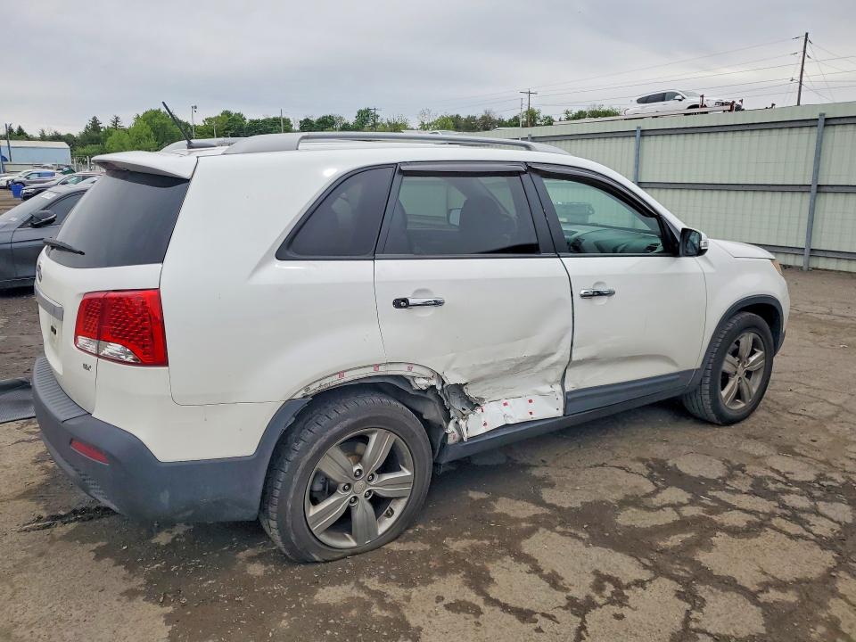 53101486 :رقم المزاد ، 5XYKU3A61DG386896 vin ، 2013 Kia Sorento مزاد بيع