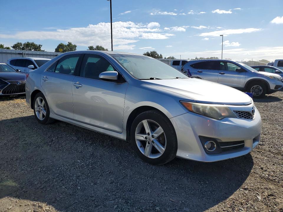 2014 Toyota Camry მანქანა იყიდება აუქციონზე, vin: 4T1BF1FK2EU417377, აუქციონის ნომერი: 55196806