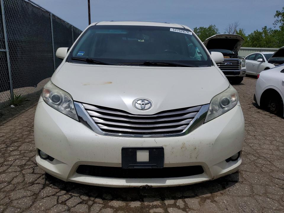 Продаж на аукціоні авто 2017 Toyota Sienna, vin: 5TDDZ3DC2HS161164, номер лоту: 54152676