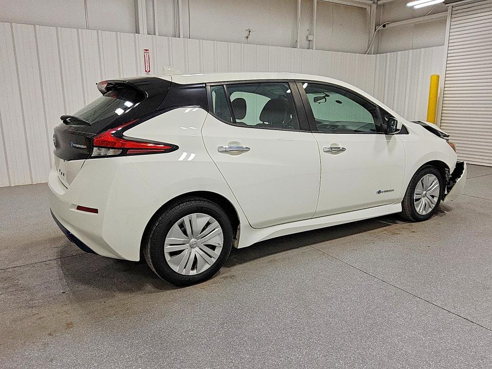 2019 Nissan Leaf მანქანა იყიდება აუქციონზე, vin: 1N4AZ1CP1KC305880, აუქციონის ნომერი: 52416216