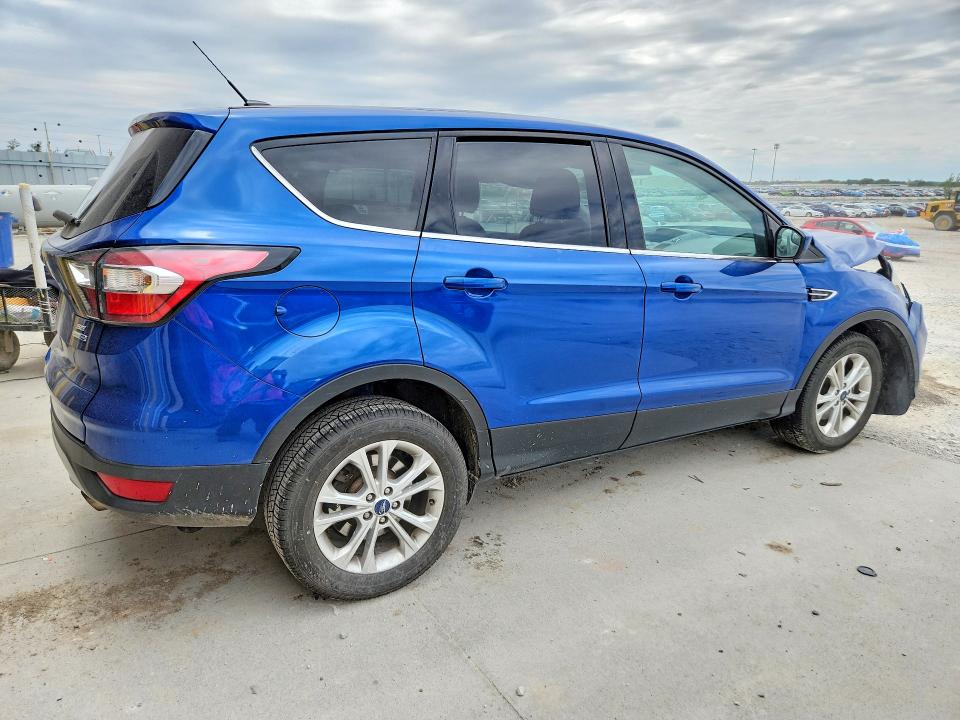 2017 Ford Escape მანქანა იყიდება აუქციონზე, vin: 1FMCU9GD0HUD65096, აუქციონის ნომერი: 54658846