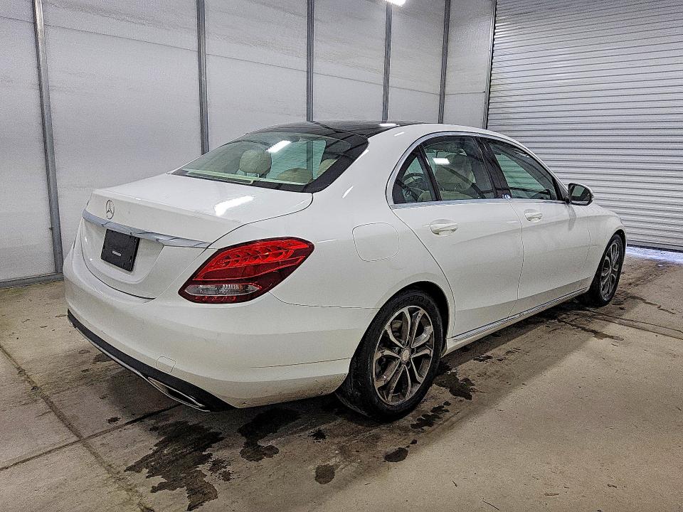 2016 Mercedes-benz C მანქანა იყიდება აუქციონზე, vin: 55SWF4JBXGU173017, აუქციონის ნომერი: 52818326