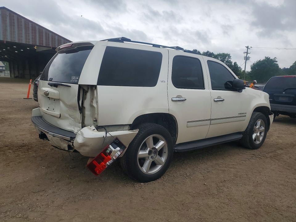 52651526 :رقم المزاد ، 1GNFC33J49R260215 vin ، 2009 Chevrolet Tahoe مزاد بيع