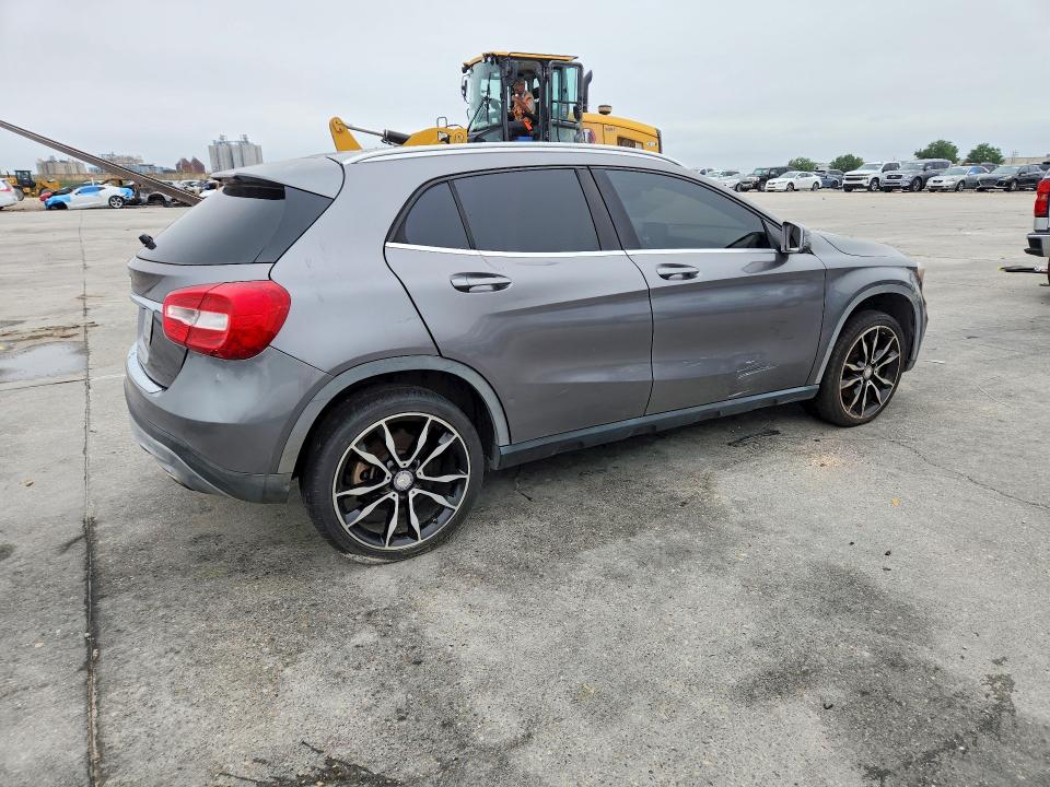 50743256 :رقم المزاد ، WDCTG4EB9GJ207379 vin ، 2016 Mercedes-benz Gla مزاد بيع