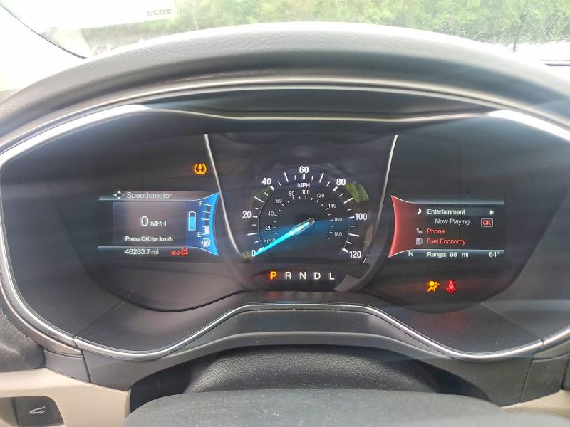 52724076 :رقم المزاد ، 3FA6P0PU2JR196254 vin ، 2018 Ford Fusion مزاد بيع