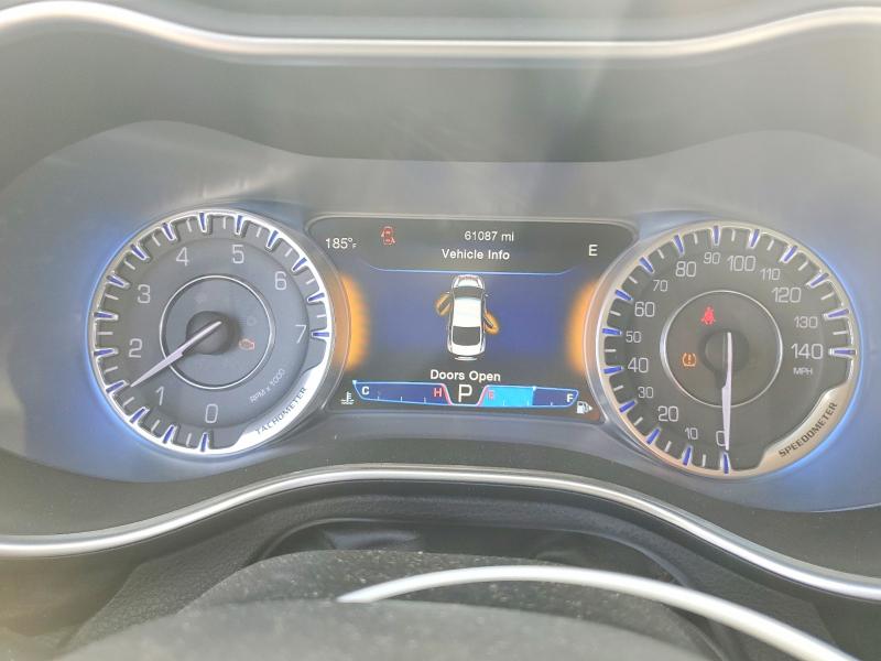 Продажа на аукционе авто 2015 Chrysler 200, vin: 1C3CCCCG6FN581096, номер лота: 55021576