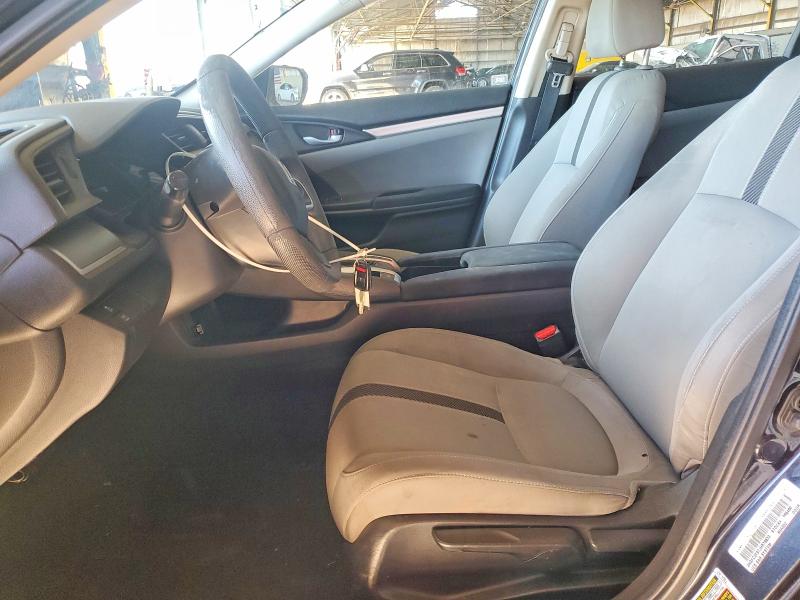 55166816 :رقم المزاد ، 2HGFC2F57JH579633 vin ، 2018 Honda Civic مزاد بيع