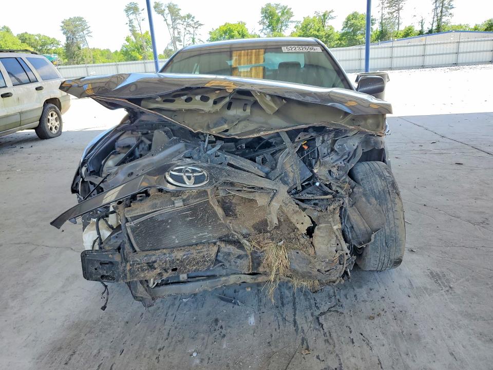 52232696 :رقم المزاد ، 4T1BF3EK5BU224505 vin ، 2011 Toyota Camry مزاد بيع