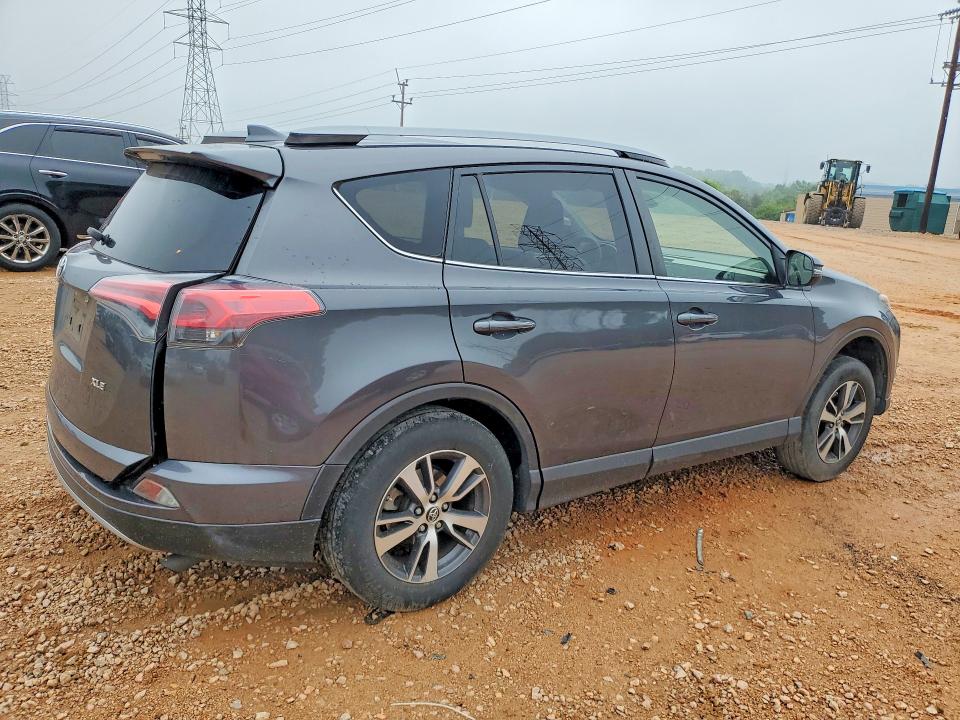 2017 Toyota Rav4 მანქანა იყიდება აუქციონზე, vin: JTMWFREV5HJ101638, აუქციონის ნომერი: 54305876