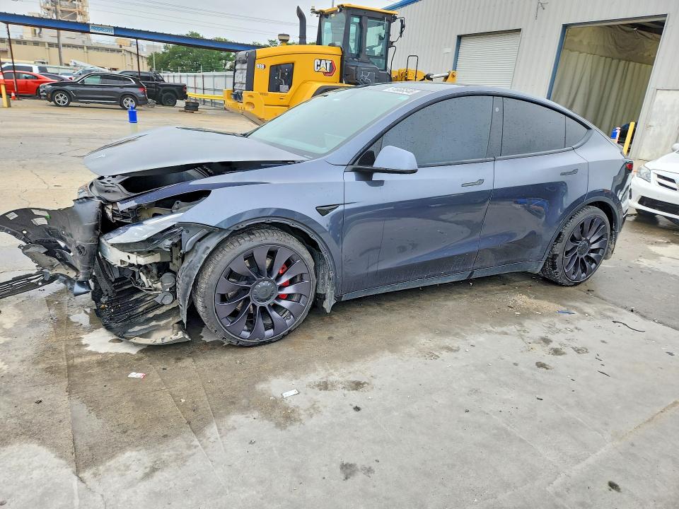 Продажа на аукционе авто 2021 Tesla Model Y, vin: 5YJYGDEF0MF251336, номер лота: 51866546