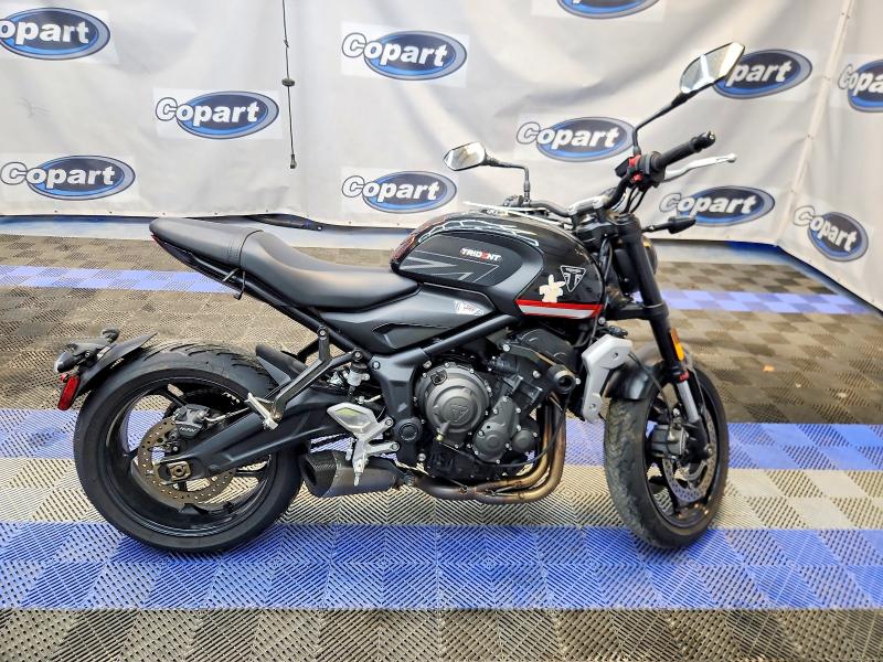 52681596 :رقم المزاد ، SMTL10UL0RTBM7157 vin ، 2024 Triumph Motorcycle Trident 660 مزاد بيع