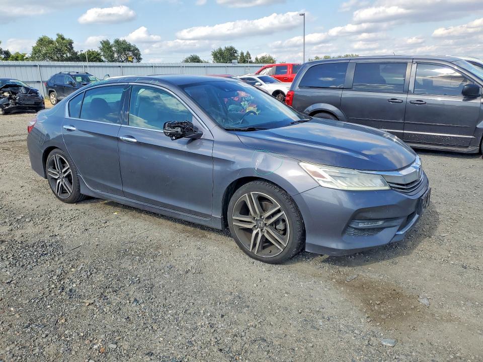 Продажа на аукционе авто 2017 Honda Accord, vin: 1HGCR3F92HA011406, номер лота: 55038596