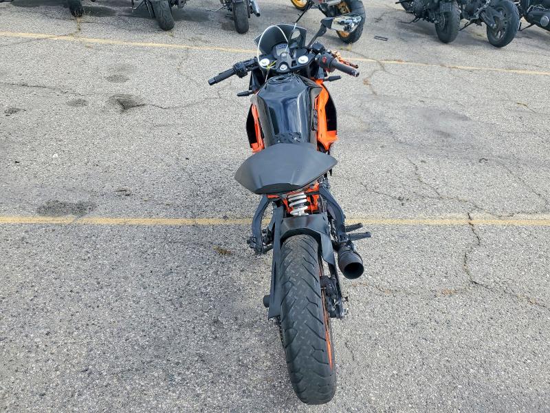52393526 :رقم المزاد ، MD2JYJ40XJC299729 vin ، 2018 Ktm 390 مزاد بيع