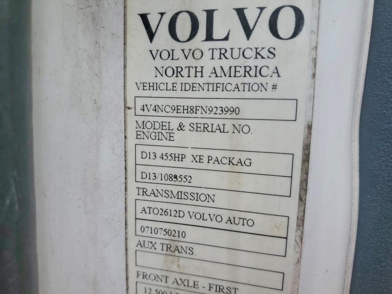 2015 Volvo Vnl მანქანა იყიდება აუქციონზე, vin: 4V4NC9EH8FN923990, აუქციონის ნომერი: 54943746