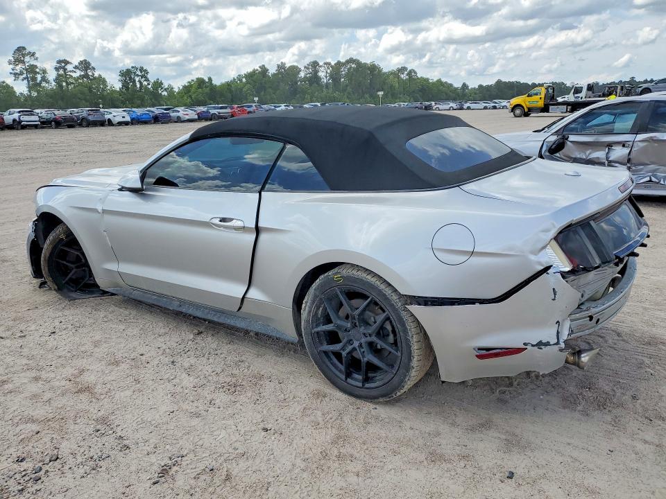54832096 :رقم المزاد ، 1FATP8UH7G5245971 vin ، 2016 Ford Mustang مزاد بيع