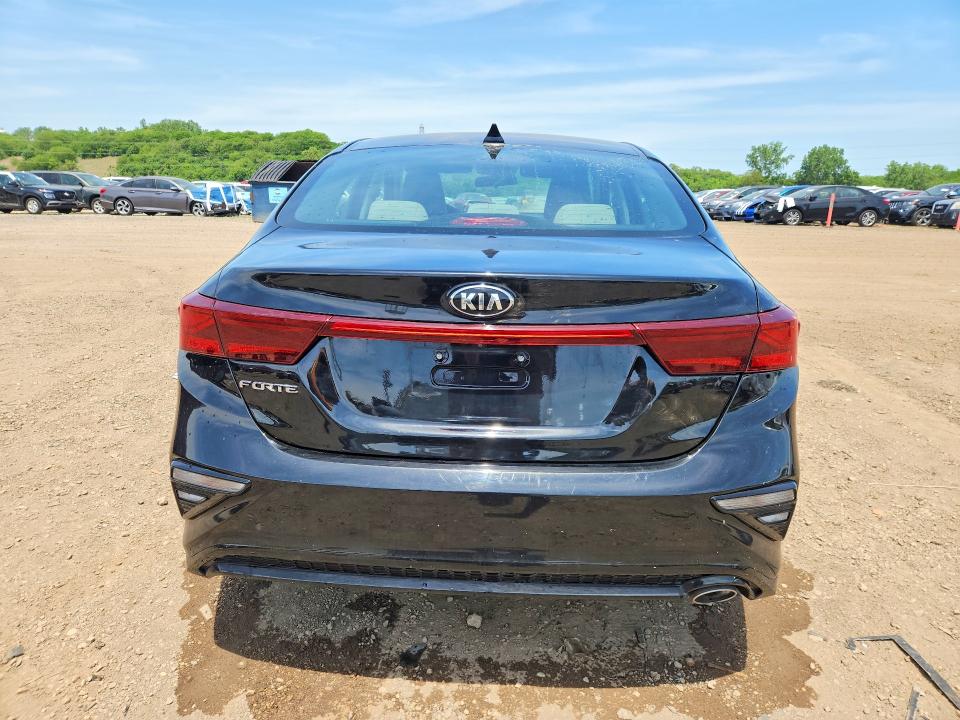 2020 Kia Forte მანქანა იყიდება აუქციონზე, vin: 3KPF24AD4LE237437, აუქციონის ნომერი: 55586836