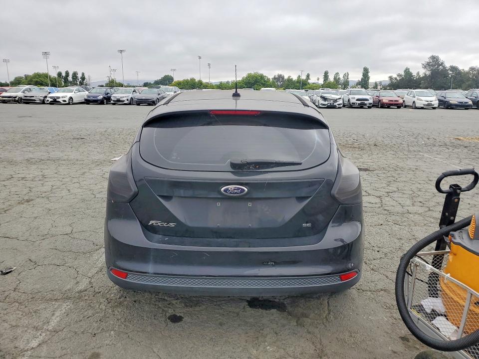 2014 Ford Focus მანქანა იყიდება აუქციონზე, vin: 1FADP3K2XEL456063, აუქციონის ნომერი: 54665866