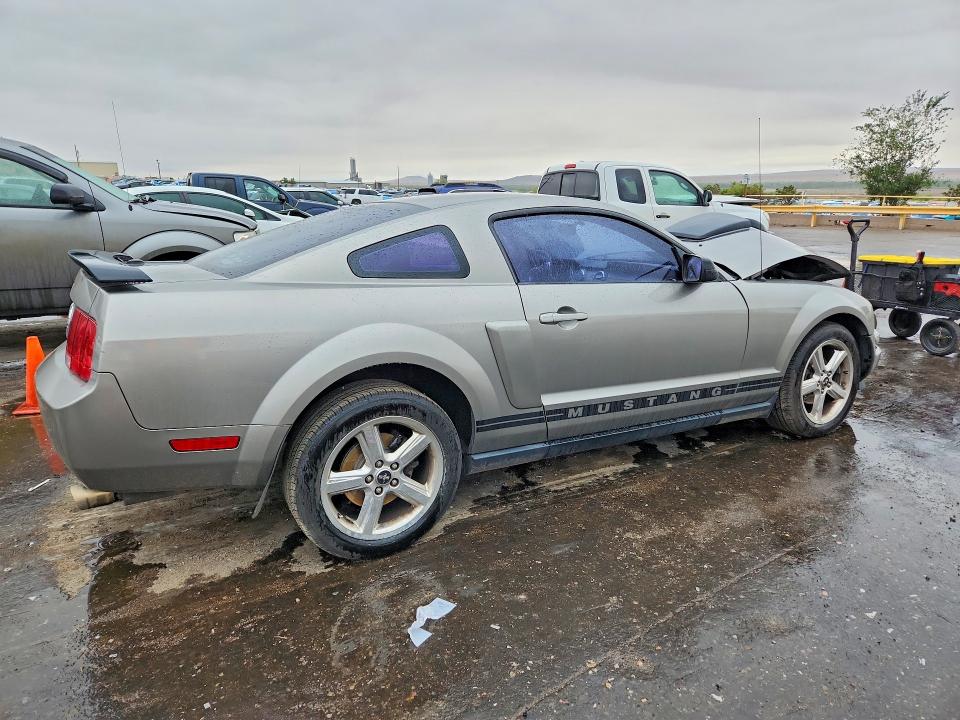 52091106 :رقم المزاد ، 1ZVHT80N985176755 vin ، 2008 Ford Mustang مزاد بيع