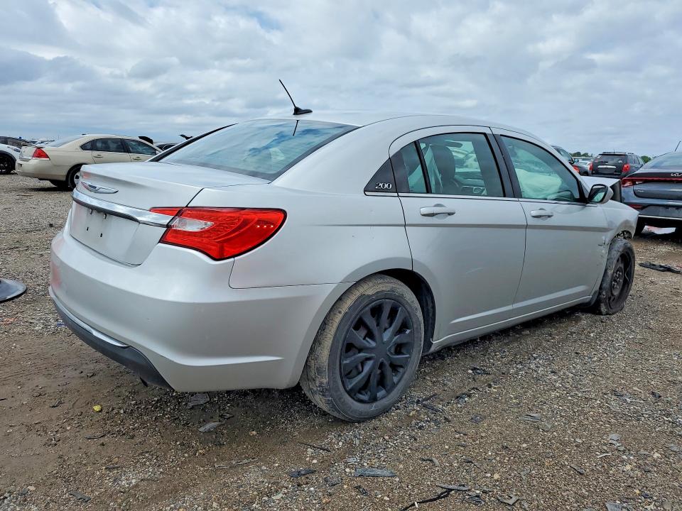 52925346 :رقم المزاد ، 1C3CCBAB9CN101839 vin ، 2012 Chrysler 200 مزاد بيع