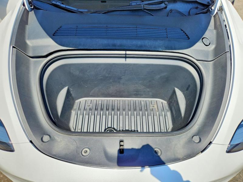 52932376 :رقم المزاد ، 5YJYGAEE7MF273940 vin ، 2021 Tesla Model Y مزاد بيع