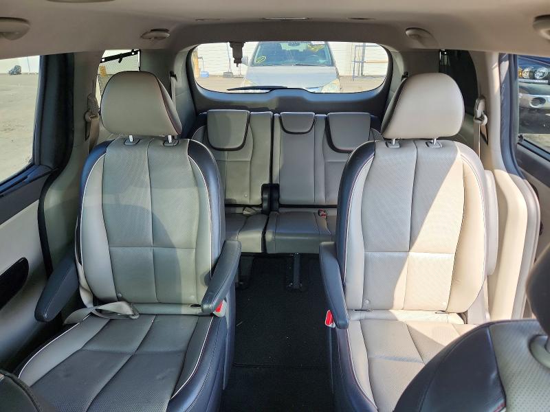 Продаж на аукціоні авто 2017 Kia Sedona, vin: KNDMC5C15H6325794, номер лоту: 53049356
