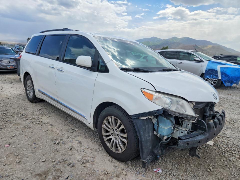 Продажа на аукционе авто 2013 Toyota Sienna, vin: 5TDYK3DC7DS372201, номер лота: 54723466