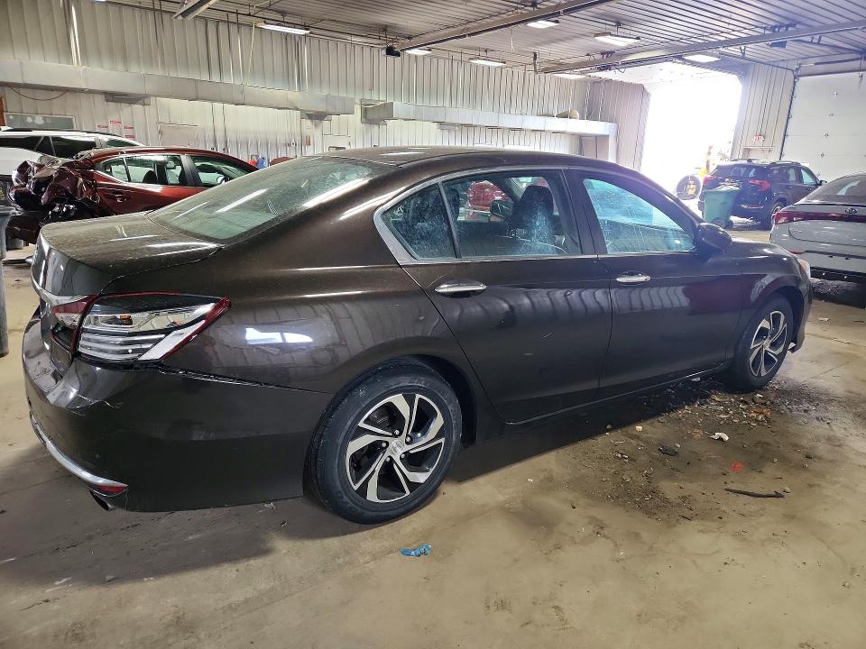53116146 :رقم المزاد ، 1HGCR2F3XHA294658 vin ، 2017 Honda Accord مزاد بيع