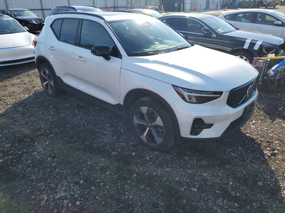 Продаж на аукціоні авто 2024 Volvo Xc40, vin: YV4L12UL8R2201427, номер лоту: 51363506
