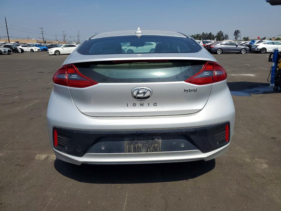 51917476 :رقم المزاد ، KMHC05LC7JU063540 vin ، 2018 Hyundai Ioniq مزاد بيع