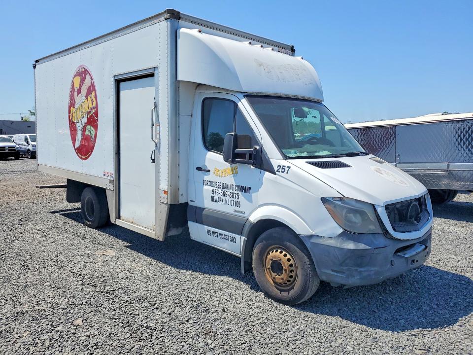 54273626 :رقم المزاد ، WDAPF4DC9G9644551 vin ، 2016 Mercedes-benz Sprinter مزاد بيع