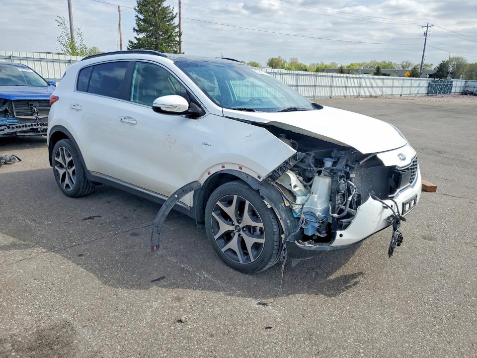 Продажа на аукционе авто 2018 Kia Sportage, vin: KNDPRCA69J7355380, номер лота: 52942316