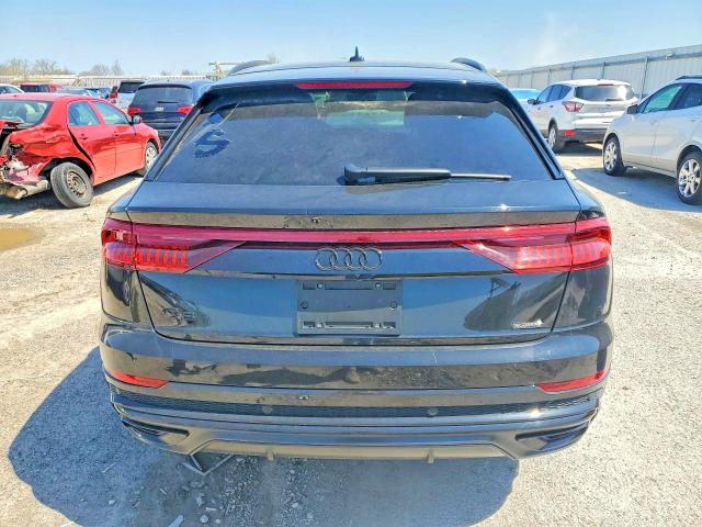 Продажа на аукционе авто 2022 Audi Q8, vin: WA1EVBF12ND021879, номер лота: 55615466