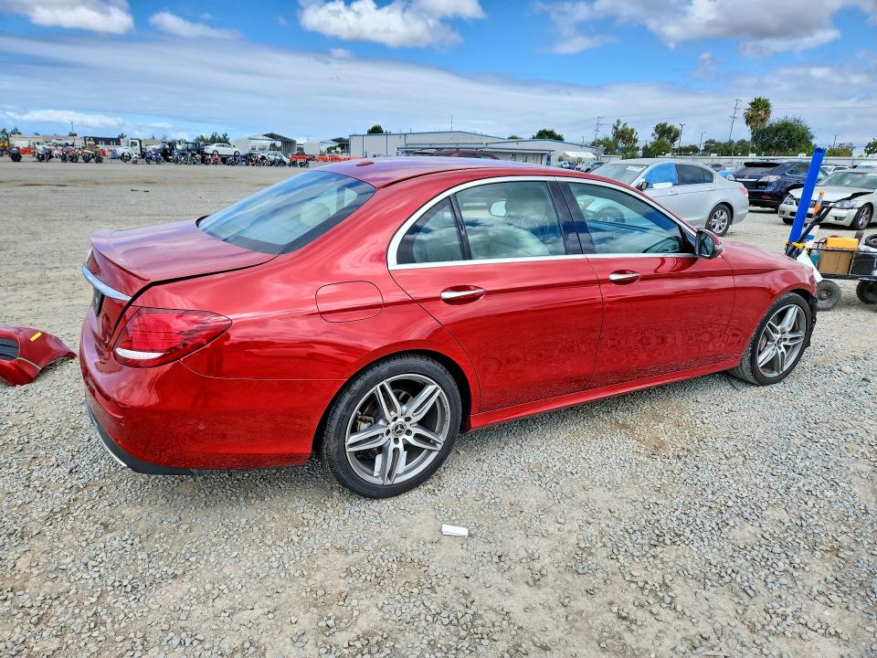 55052626 :رقم المزاد ، WDDZF4JB0HA284559 vin ، 2017 Mercedes-benz E مزاد بيع