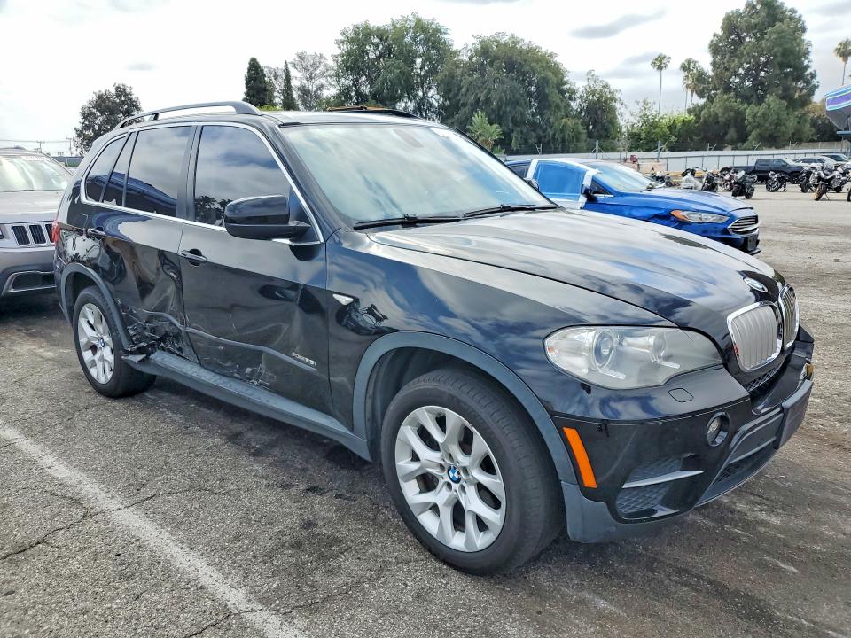 53133576 :رقم المزاد ، 5UXZV4C52D0E12967 vin ، 2013 Bmw X5 مزاد بيع