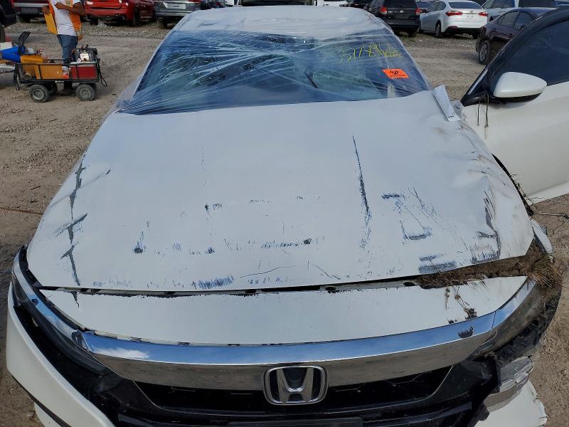 Продажа на аукционе авто 2018 Honda Accord, vin: 1HGCV1F12JA261941, номер лота: 53778966
