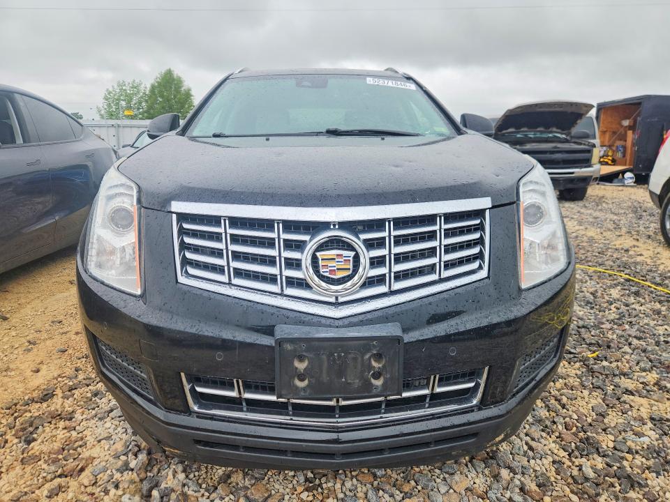 52371846 :رقم المزاد ، 3GYFNBE34FS560867 vin ، 2015 Cadillac Srx مزاد بيع