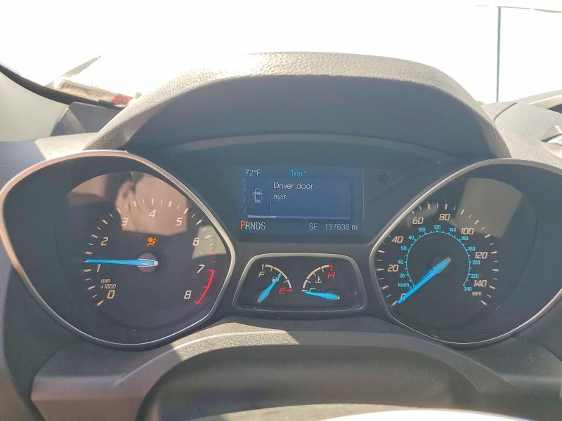 53660846 :رقم المزاد ، 1FMCU0GX8FUA68273 vin ، 2015 Ford Escape مزاد بيع