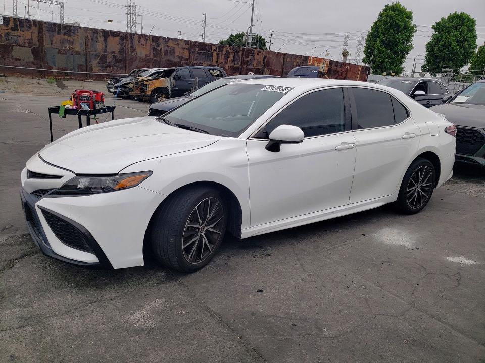 Aukcja sprzedaży 2021 Toyota Camry, vin: 4T1G11AK1MU570651, numer aukcji: 52839696